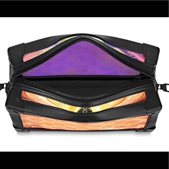 Amazing Louis Vuitton Prism soft trunk - Picture 5 of 9